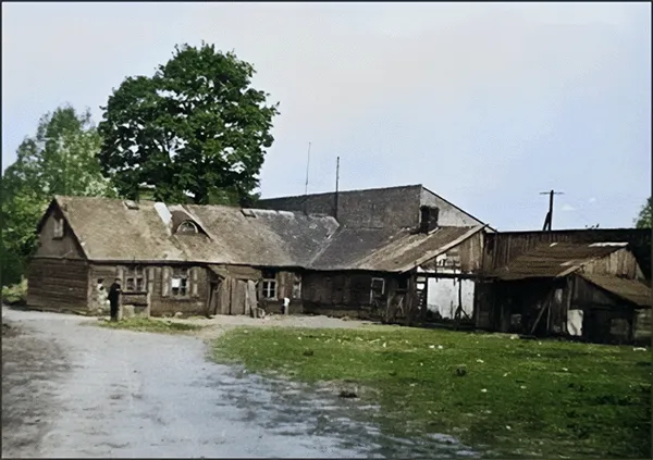 Dom Mackiewiczów od podwórka