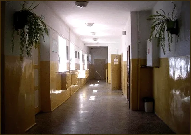 Korytarze szkolne — widok obecny